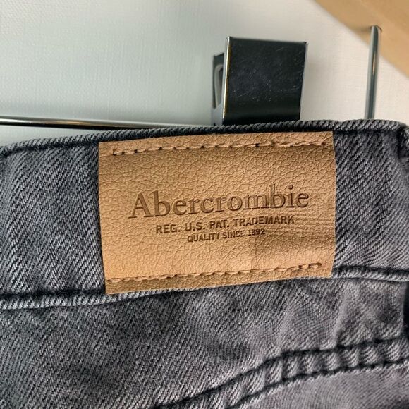 Abercrombie kids girls gray lightweight low rise baggy sequin jeans 15/16 Short - Picture 8 of 10